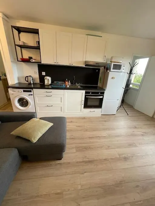 Grand Studio Amenage En T2 Appartement Parijs