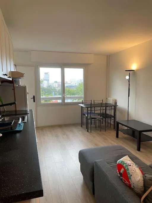 Grand Studio Amenage En T2 Appartement Parijs